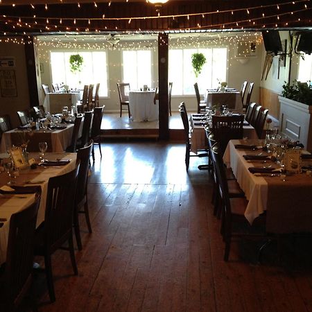 The Cove Inn Westport Dış mekan fotoğraf