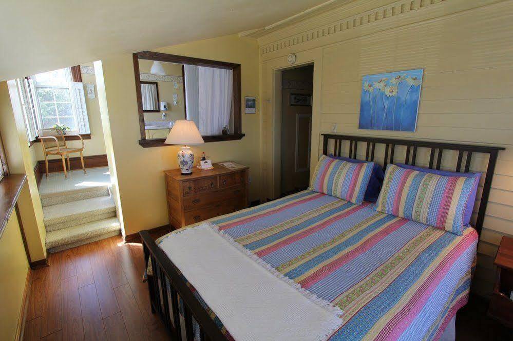 The Cove Inn Westport Dış mekan fotoğraf